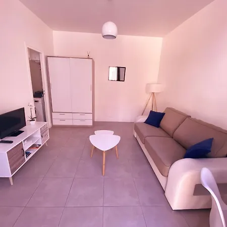 Apartment Centre